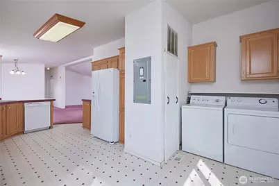 808 SE Mockingbird Drive, College Place, WA 99324 - Photo 2