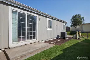 808 SE Mockingbird Dr, College Place, WA 99324 - Photo 26
