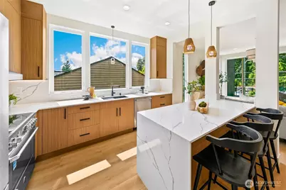 8022 Fauntleroy Way SW, Seattle, WA 98136 - Photo 10