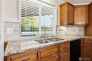 19210 106th Ave Ct E, Graham, WA 98338 - Photo 10