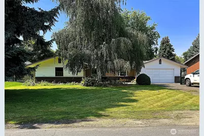 836 Meadowlark Lane, Othello, WA 99344 - Photo 1
