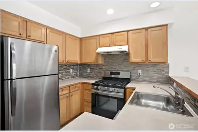 3308 S Holly Place, Seattle, WA 98118 - Photo 16