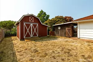 49 SE Pasek St, Oak Harbor, WA 98277 - Photo 26