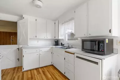 49 SE Pasek Street, Oak Harbor, WA 98277 - Photo 6