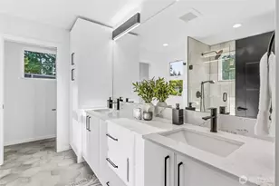 10702 Linden Ave N, Seattle, WA 98133 - Photo 28