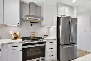 3140 Elwood Dr W, University Place, WA 98466 - Photo 12