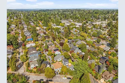 1920 NE Naomi Place, Seattle, WA 98115 - Photo 36