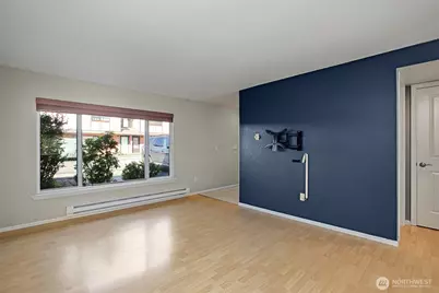 212 SW 146th Street #105, Burien, WA 98166 - Photo 4