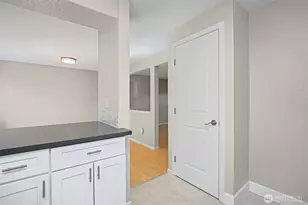 212 SW 146th St, Burien, WA 98166 - Photo 12