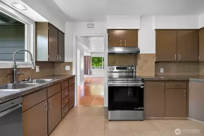 3304 Bennett Drive, Bellingham, WA 98225 - Photo 10