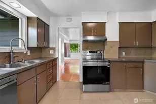3304 Bennett Dr, Bellingham, WA 98225 - Photo 10