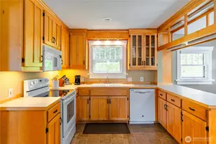 527 17th St SE, Puyallup, WA 98372 - Photo 10