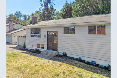 16032 22nd Avenue W, Lynnwood, WA 98087 - Photo 2