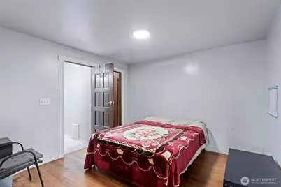 6618 43rd Avenue S, Seattle, WA 98118 - Photo 10