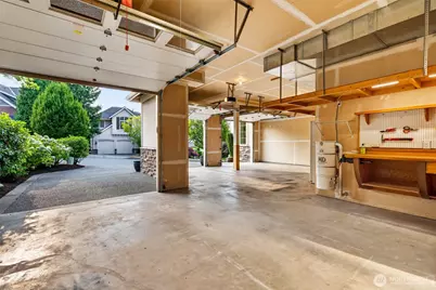 1760 30th Avenue NE, Issaquah, WA 98029 - Photo 36