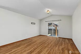 20406 7th Ave Ct E, Spanaway, WA 98387 - Photo 10
