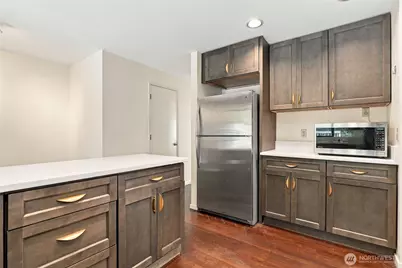 3605 93rd Avenue SE, Mercer Island, WA 98040 - Photo 12