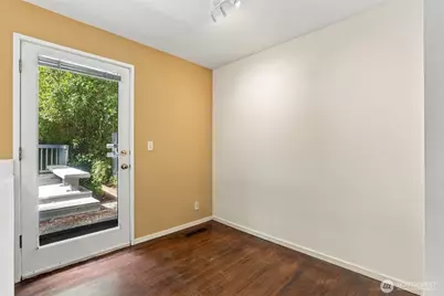 3605 93rd Avenue SE, Mercer Island, WA 98040 - Photo 16