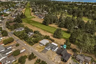 112 Canal Dr NE, Ocean Shores, WA 98569 - Photo 34