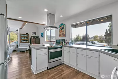 9106 Peacock Hill Avenue, Gig Harbor, WA 98332 - Photo 16