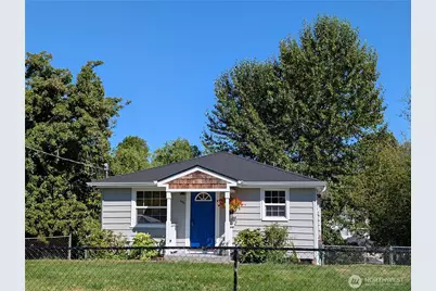 6322 18th Avenue SW, Seattle, WA 98106 - Photo 1