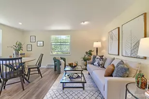 6322 18th Ave SW, Seattle, WA 98106 - Photo 2