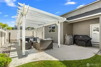 284 S Nevada, East Wenatchee, WA 98802 - Photo 2