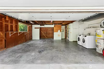 250 110th Place SE, Bellevue, WA 98004 - Photo 16