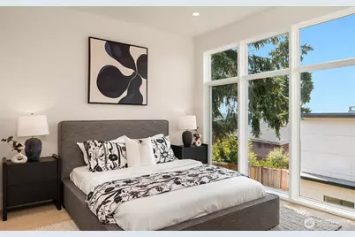 13011 SE Newport Way, Bellevue, WA 98006 - Photo 32