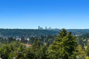 13011 SE Newport Way, Bellevue, WA 98006 - Photo 2
