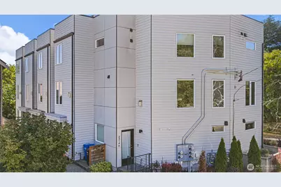 2314 Thorndyke Avenue W #B, Seattle, WA 98199 - Photo 2