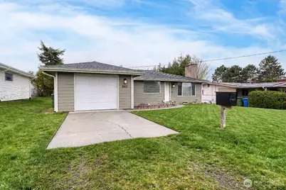 863 SE 6th Avenue, Oak Harbor, WA 98277 - Photo 1