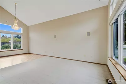 12402 107th Place NE, Kirkland, WA 98034 - Photo 4
