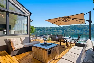 2002 W Lake Sammamish Parkway NE, Redmond, WA 98052 - Photo 4