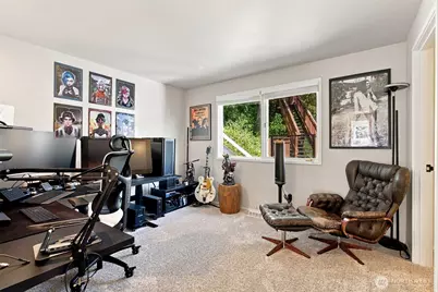 2002 W Lake Sammamish Parkway NE, Redmond, WA 98052 - Photo 28