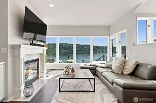2002 West LK Sammamish Pkwy NE, Redmond, WA 98052 - Photo 2
