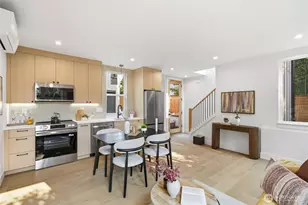 7531 31st Ave NE, Seattle, WA 98115 - Photo 2
