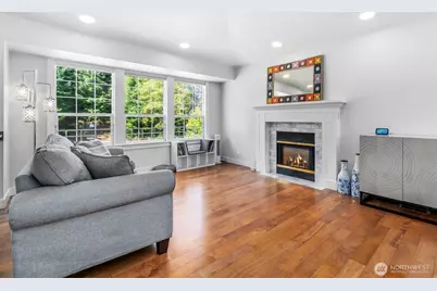 5529 1st Drive W, Everett, WA 98203 - Photo 2