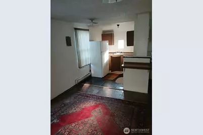 817 S 13th Street, Tacoma, WA 98405 - Photo 6
