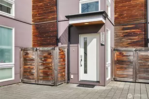 5110 24th Ave NE, Seattle, WA 98105 - Photo 2
