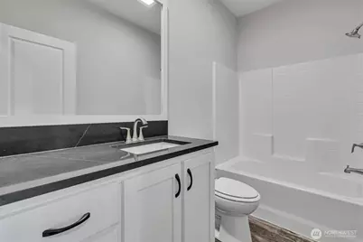 18317 32nd Avenue S #340, SeaTac, WA 98188 - Photo 16