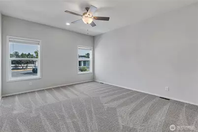 18317 32nd Avenue S #340, SeaTac, WA 98188 - Photo 12