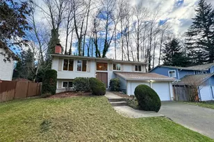 12410 98th Ave NE, Kirkland, WA 98034 - Photo 2