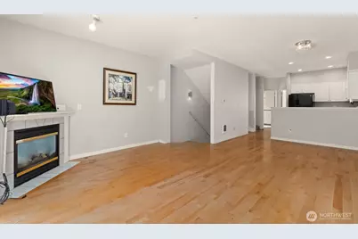 1800 NE 40 Street #B-4, Renton, WA 98056 - Photo 4