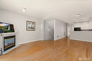 1800 NE 40 St, Renton, WA 98056 - Photo 4