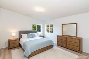 579 NW Silver Glen Ln, Bremerton, WA 98311 - Photo 10