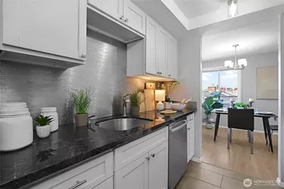 6055 35th Avenue SW #206, Seattle, WA 98126 - Photo 6