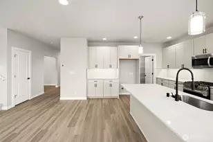 13925 178th St E, Puyallup, WA 98374 - Photo 8