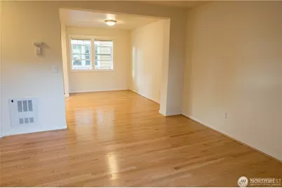 1618 N 46th Street #B, Seattle, WA 98103 - Photo 6