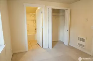 1618 N 46th St, Seattle, WA 98103 - Photo 14